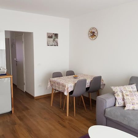 Apartman Luka Новиград Экстерьер фото