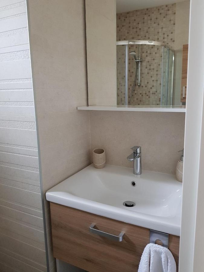 Apartman Luka Новиград Экстерьер фото