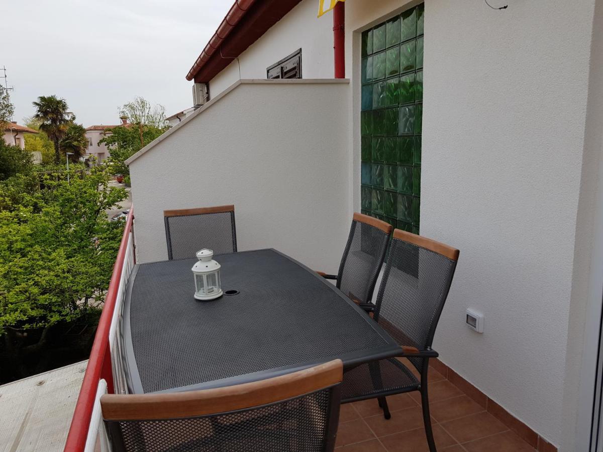Apartman Luka Новиград Экстерьер фото